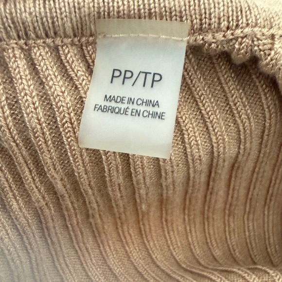 THARA TOP - Picture 6 of 7